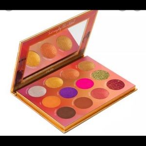 **BNIB**Never opened. Original packaging all still intact -PUR FESTIVAL PALETTE-